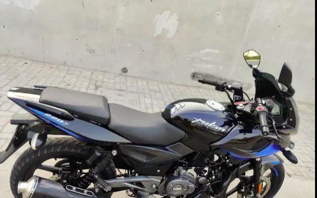 Bajaj Pulsar 220F ABS FI BS6 2021