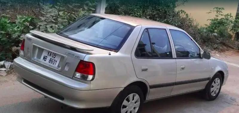 Maruti Suzuki Esteem VXi 2005
