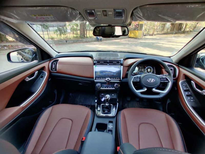 Hyundai Alcazar Signature 6 STR 2.0 Petrol 2021