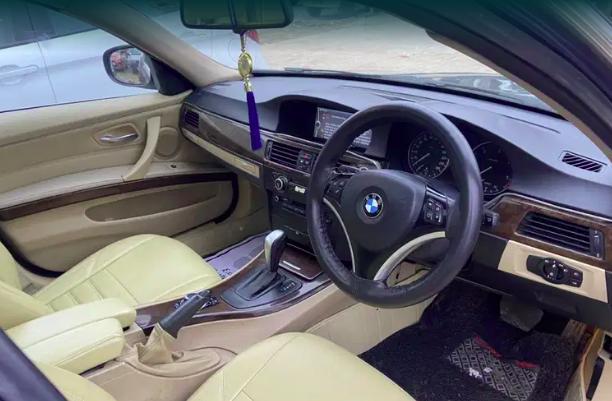 BMW 3 Series 320d Highline Sedan 2010