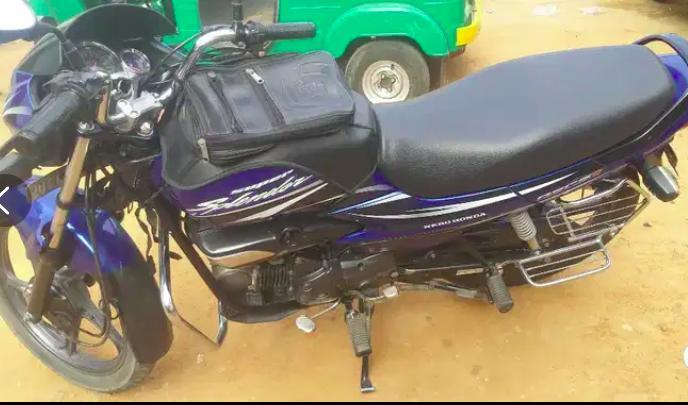 Hero Super Splendor 125cc 2011