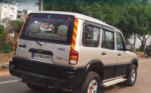 Mahindra Scorpio DX 2.6 TURBO 7 STR 2005