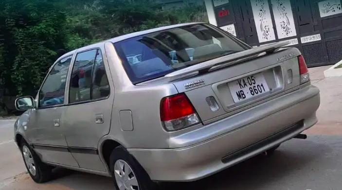 Maruti Suzuki Esteem VXi 2005