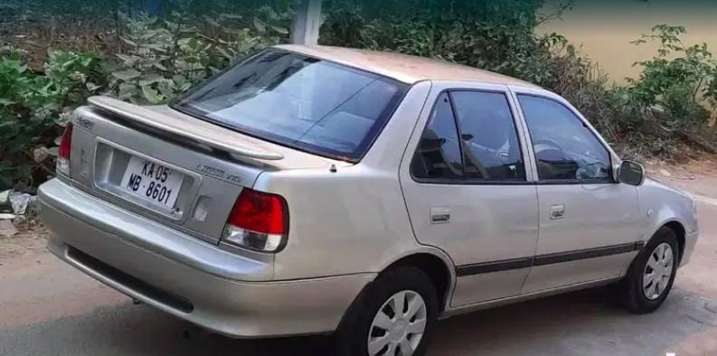 Maruti Suzuki Esteem VXi 2005