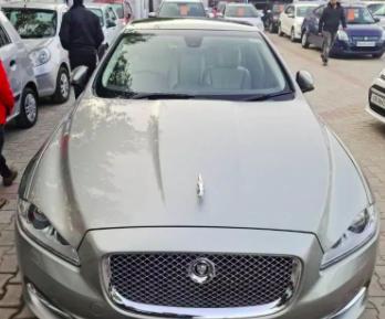 Jaguar XJ 3.0 DIESEL PORTFOLIO 2012