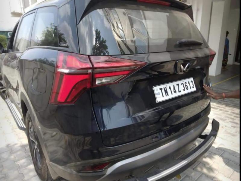 Mahindra XUV700 AX 5 Petrol MT 7 STR 2022