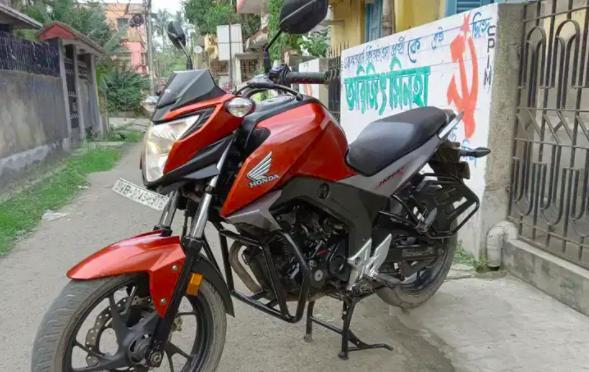 Honda CB Hornet 160R CBS 2016
