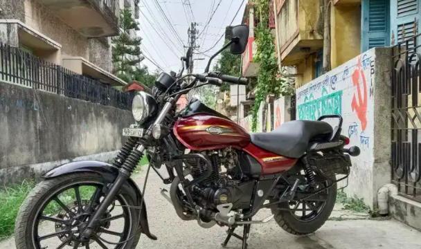 Bajaj Avenger Street 150 2017