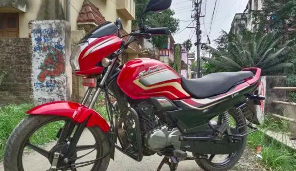 Hero Super Splendor Self Disc Alloy 125cc BS6 2020