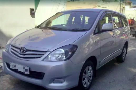 Toyota Innova 2.5 G 7 STR BS IV 2011