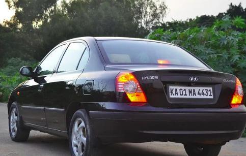 Hyundai Elantra GLS 2004