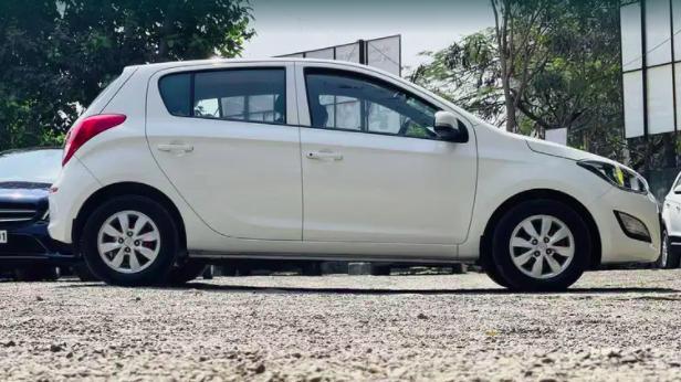 Hyundai i20 Sportz 1.2 2012
