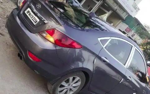 Hyundai Verna CRDI 1.6 EX AT 2013