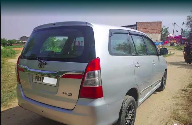 Toyota Innova 2.5 G 7 STR BS IV 2014