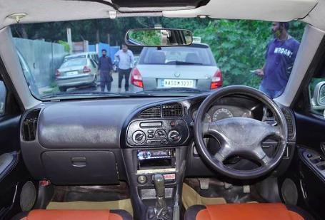 Mitsubishi Lancer GLXI 1.5 2002