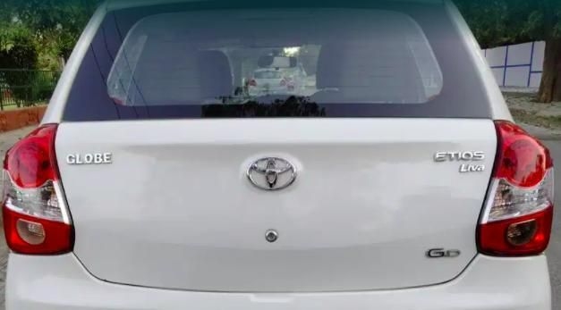 Toyota Etios Liva GD 2015