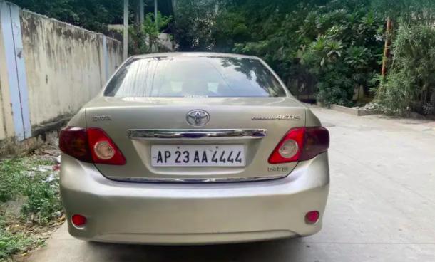 Toyota Corolla Altis D-4D G 2010