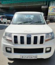 Mahindra TUV300 T8 mHAWK100 2019