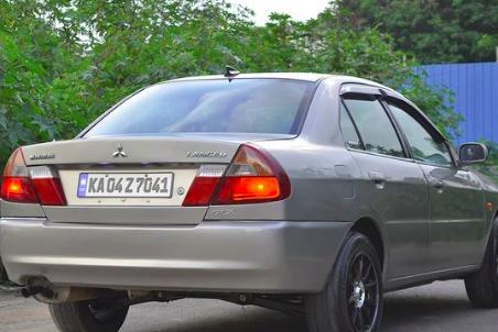 Mitsubishi Lancer GLXI 1.5 2002