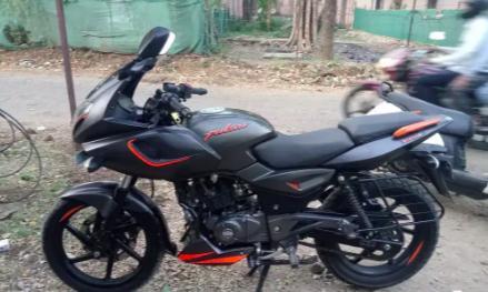 Bajaj Pulsar 180cc 2020