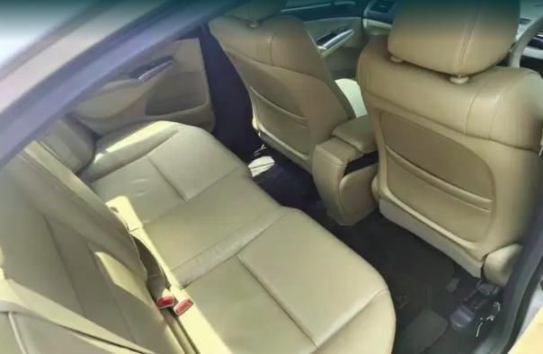 Honda Civic 1.8 V 2011