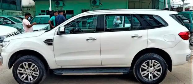 Ford Endeavour Titanium 2.2 4x2 AT 2019