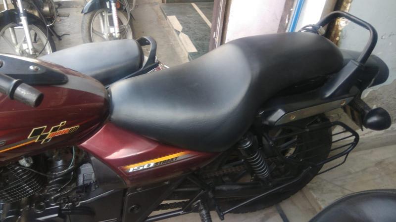 Bajaj Avenger Street 150 2017