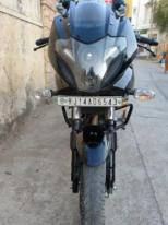 Bajaj Pulsar 220F 2015