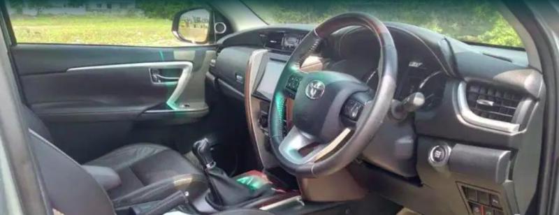 Toyota Fortuner 2.7 4x2 MT 2018