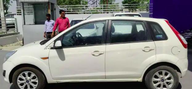 Ford Figo 1.5D TITANIUM MT 2014