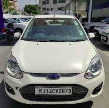 Ford Figo 1.5D TITANIUM MT 2014