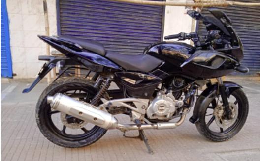 Bajaj Pulsar 220F 2011