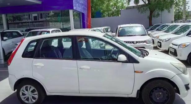 Ford Figo 1.4 TDCI TITANIUM 2012