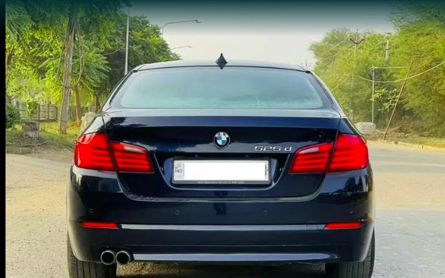 BMW 5 Series 520d 2011