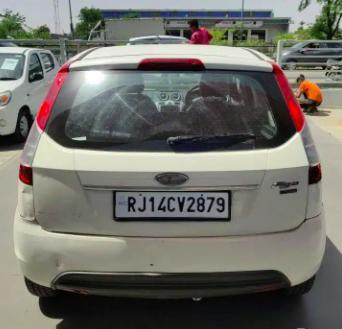 Ford Figo 1.5D TITANIUM MT 2014