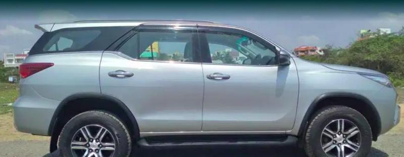 Toyota Fortuner 2.7 4x2 MT 2018