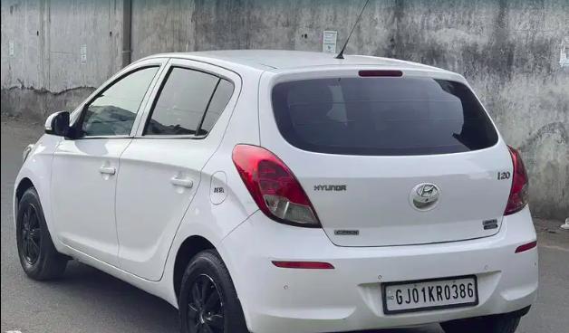 Hyundai i20 Sportz 1.4 CRDi 2012