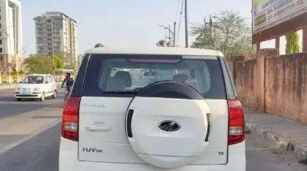 Mahindra TUV300 T8 2018