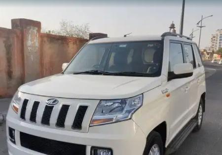 Mahindra TUV300 T8 2016
