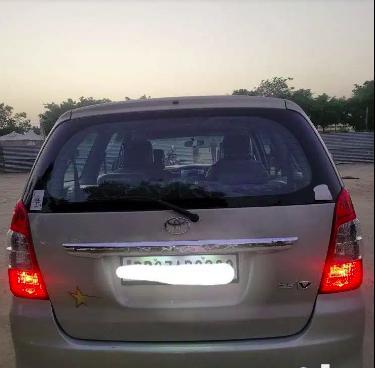 Toyota Innova 2.5 V 7 STR 2013