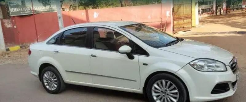 Fiat Linea Emotion Multijet 1.3 2015