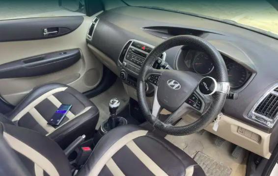 Hyundai i20 Sportz 1.4 CRDi 2013