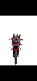 Bajaj Pulsar 220cc 2011