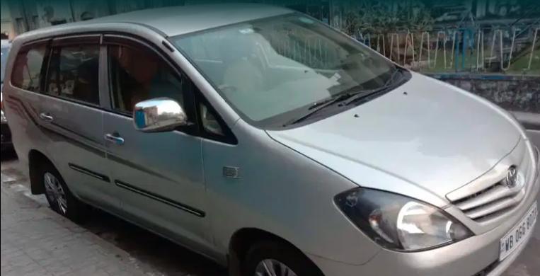 Toyota Innova 2.0 GX 8 STR 2011