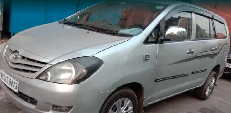 Toyota Innova 2.0 GX 8 STR 2011