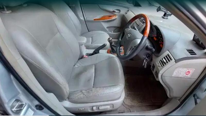 Toyota Corolla Altis 1.8 G 2010