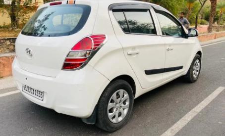 Hyundai i20 Sportz 1.2 (O) 2012