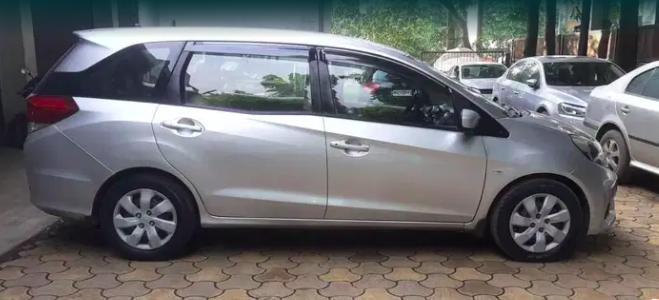 Honda Mobilio S i-DTEC 2014