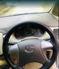 Toyota Innova 2.5 GX 7 STR BS IV 2013