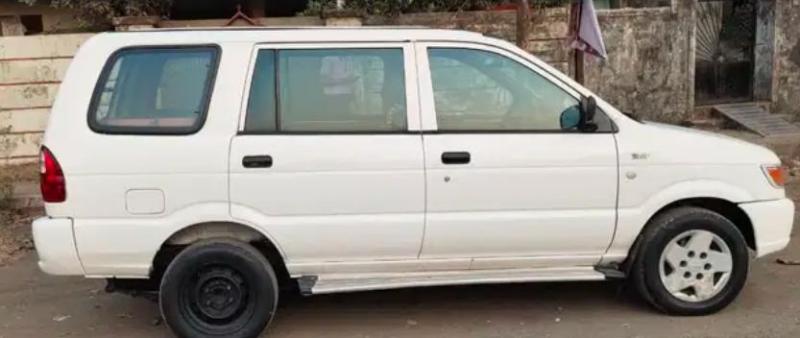 Chevrolet Tavera Neo 3 LS- 10 STR BS-III 2011